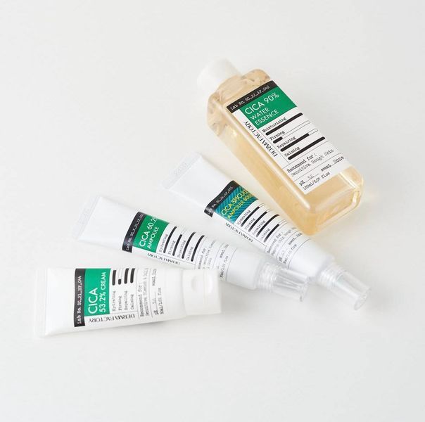 Заспокійливий тонер-есенція з 90% центели Derma Factory Cica 90% Water Essence 000265 фото