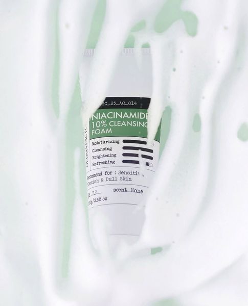 Освіжаюча та освітлююча пінка з ніацинамідом Niacinamide 10% Cleansing Foam 00160 фото