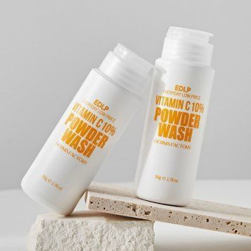Ензимна пудра з освітлюючим та освіжаючим ефектом Vitamin C 10% Powder Wash Derma Factory 00032 фото